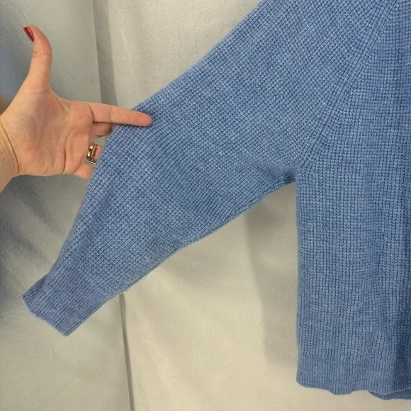 Gap women’s small Waffle-Knit Mockneck Sweater Blue Soft Cozy boxy pullover - Picture 7 of 11
